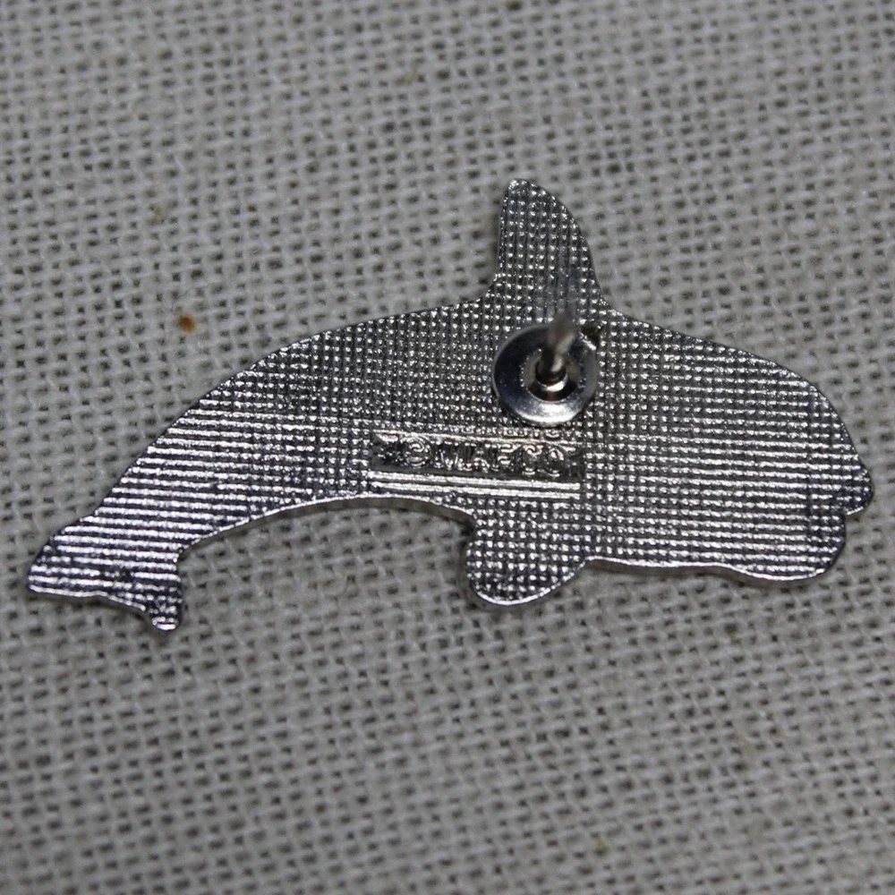 MaFCo Pin Orca Killer Whale Enamel Blue White Vintage Marine Life Lapel Hat Tie